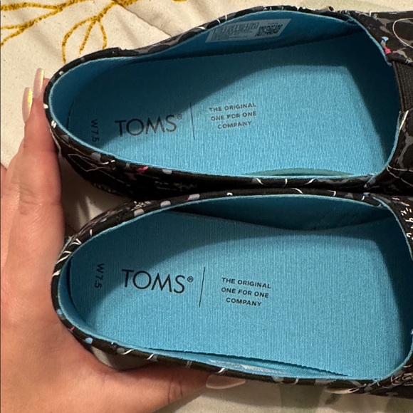 BUNDLE- TOMS Navy and Science Slip ons - Picture 4 of 9